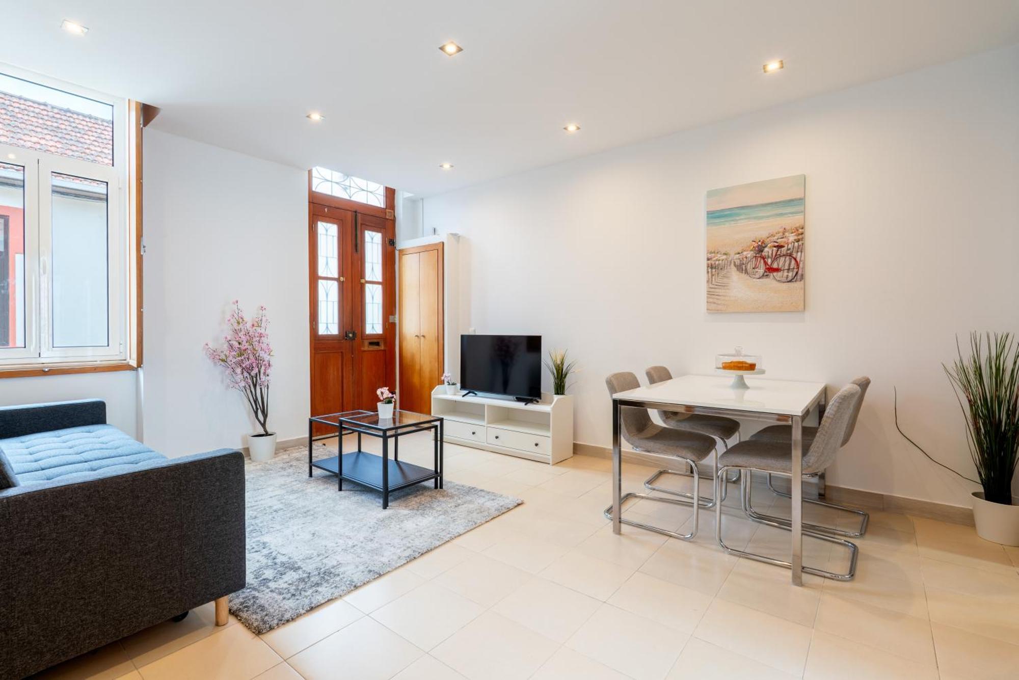 Hostwise - Traditional House With Terrace * Porto