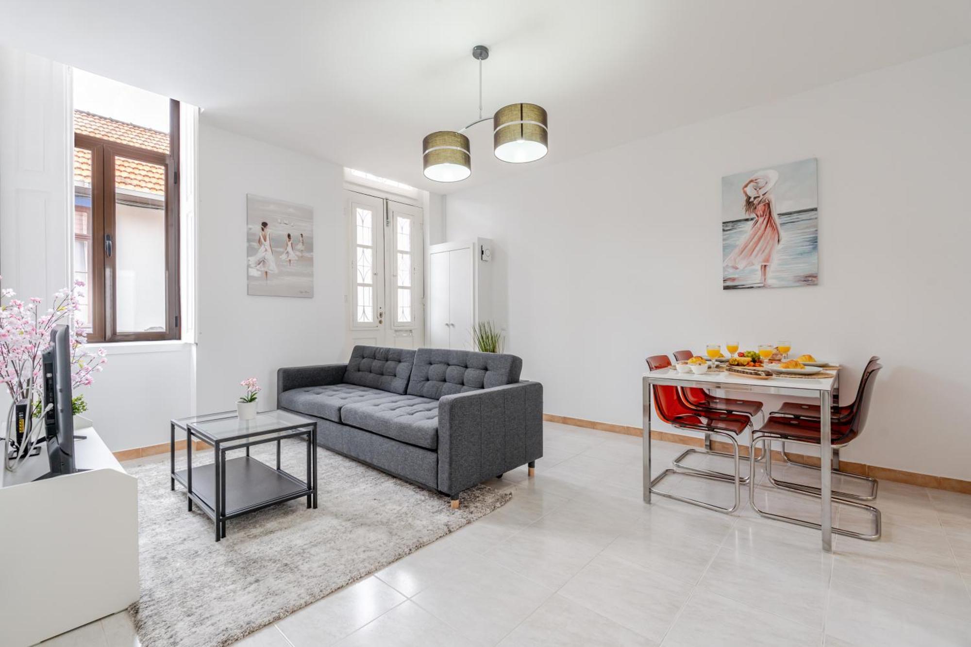 Hostwise - Traditional House With Terrace * Porto